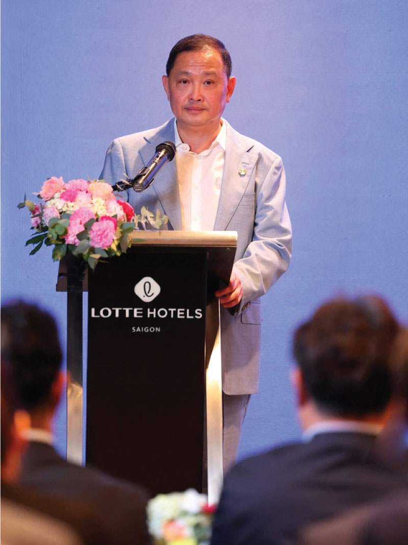 "Tái cấu trúc, với chúng tôi là một lựa chọn chiến lược. Chúng tôi thu gọn để tập trung vào lõi đô thị và những nơi tạo ra giá trị bền vững hơn. Quá trình tái cấu trúc đã giúp chúng tôi tự trả lời câu hỏi: Phát Đạt muốn trở thành gì và sẵn sàng từ bỏ điều gì để đến đó".